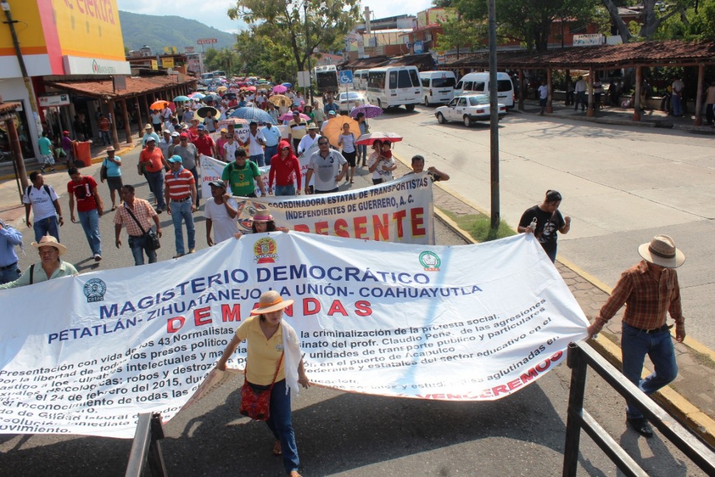 En marcha de la Ceteg contra reforma educativa tambien anuncian paro o huelga nacional para el 26 de septiembre