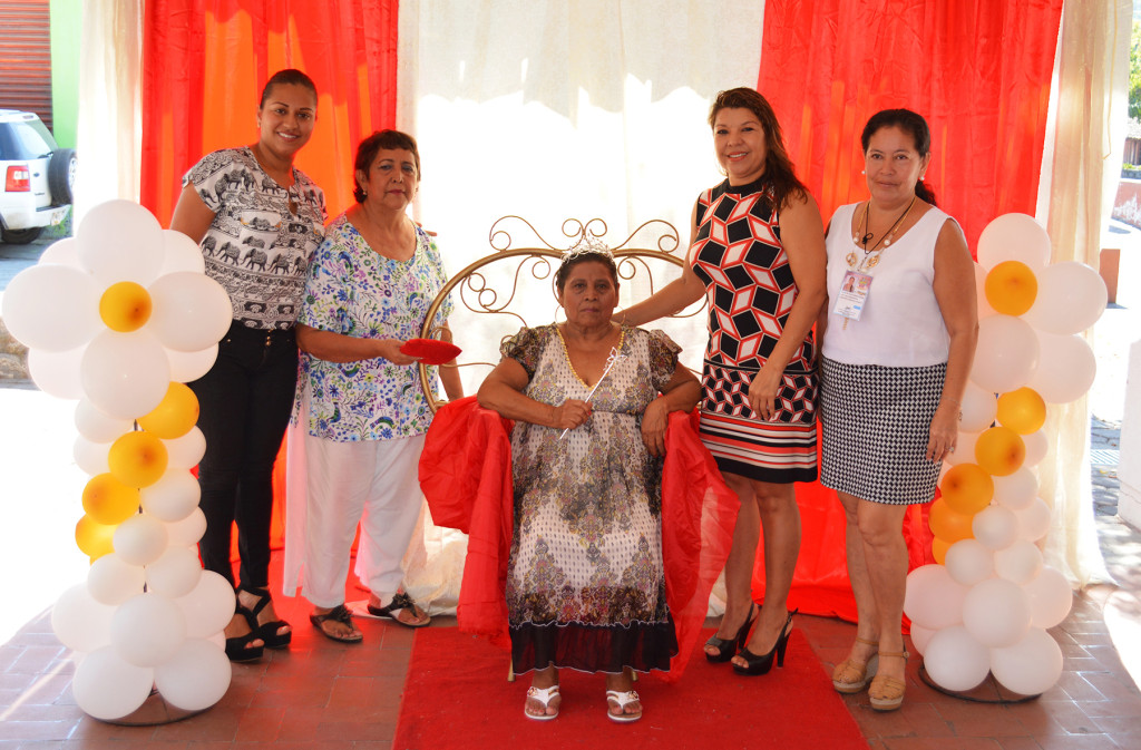 Coronación de Reina DIF (1)