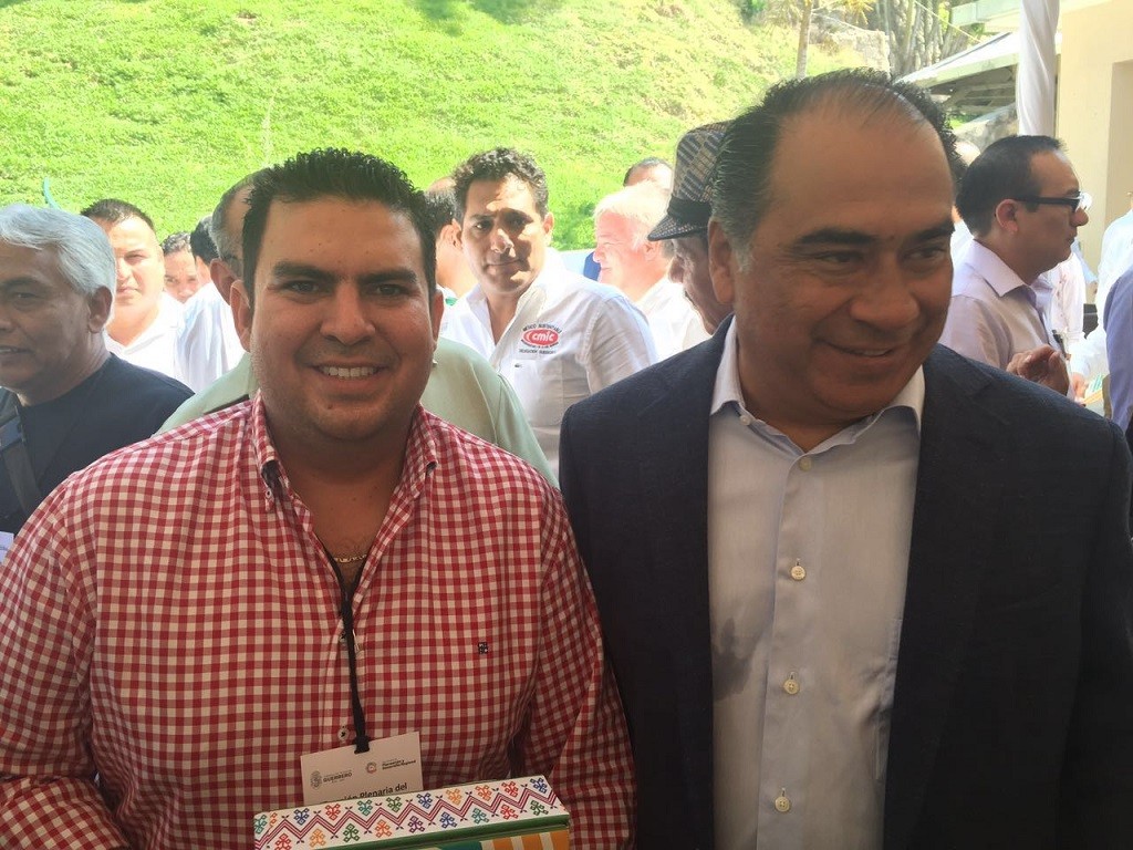 13000589_216336085413522_1794397311_o