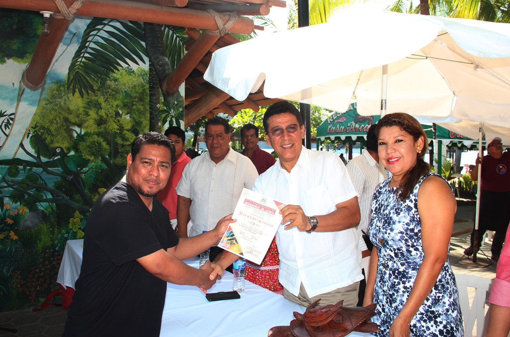 Reconocimiento a pintores (1)