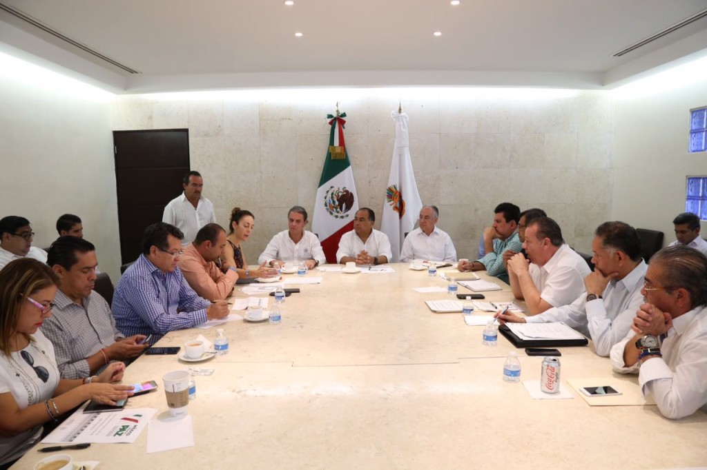 ENCABEZA GOBERNADOR HÉCTOR ASTUDILLO REUNIÓN PREPARATORIA DE LA 19 SESIÓN1