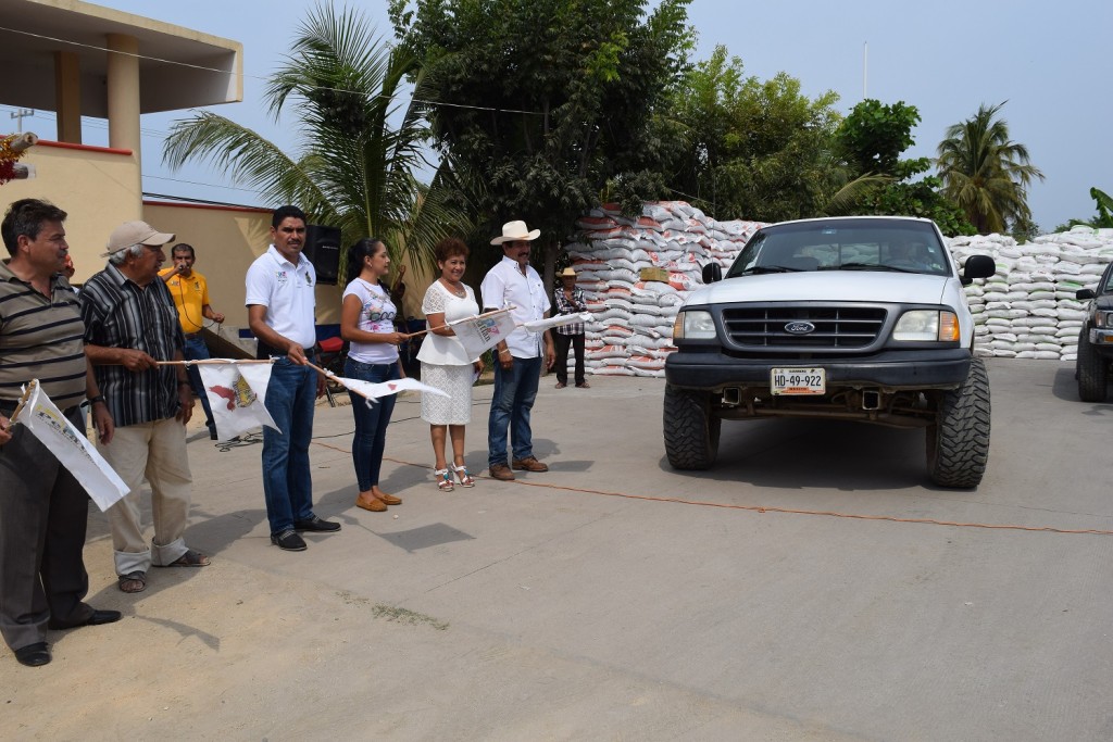 Entrega de fertilizante petatlan