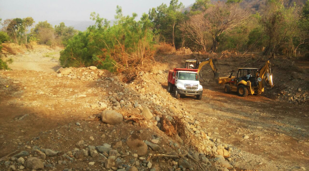 Trabajos en Rio Zumatlan (1)