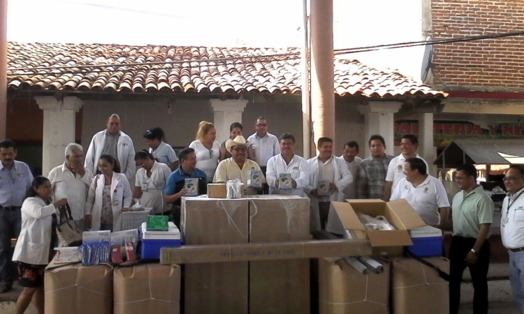 entrega de equipo medico la union 2