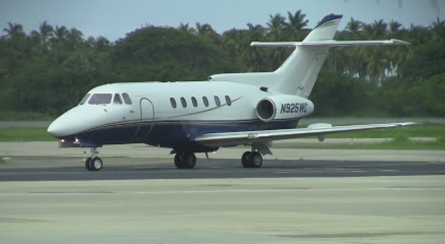 avion aeropuerto zihua