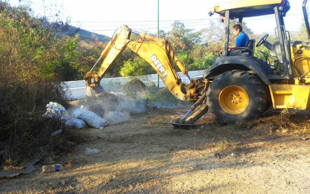 Limpieza basureros (1)