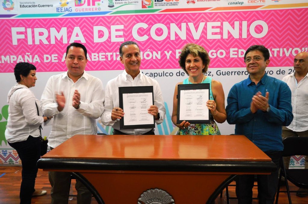 REDUCE GOBIERNO DE HÉCTOR ASTUDILLO 3.4 REZAGO EDUCATIVO (2)