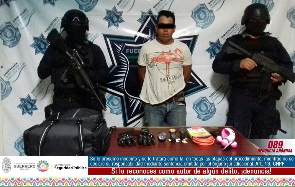 POLICÍA ESTATAL Y MUNICIPAL ASEGURAN EN ZIHUATANEJO A UNA PERSONA POR ROBO A COOPEL