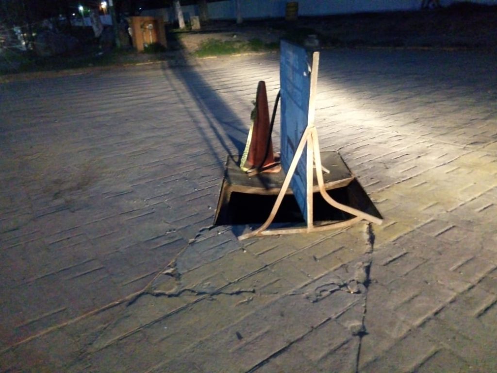 alcantarilla un peligro en el centro de zihuatanejo