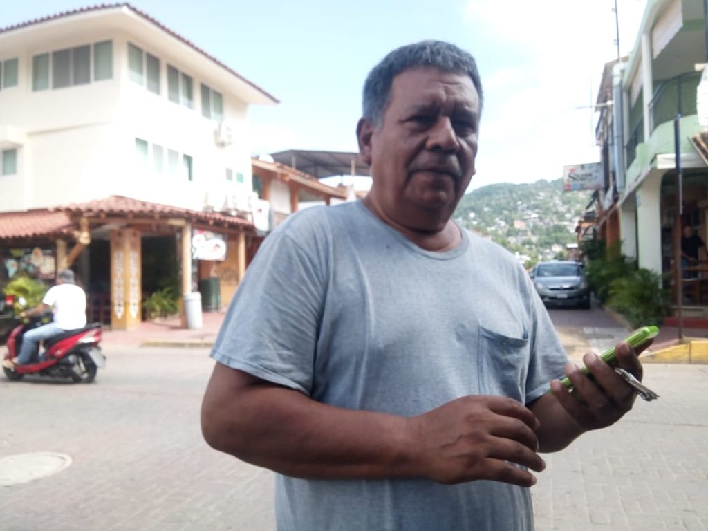 La solución del ancestral conflicto entre Taxistas y Guías de Turistas solo queda en promesas, Líder transportista