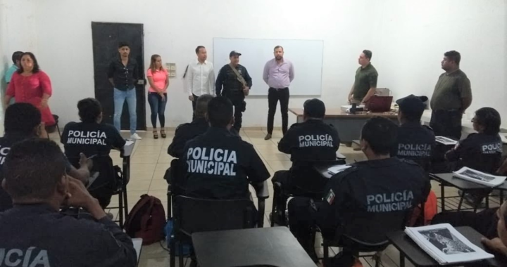 Inicia capacitación de policías en Zihuatanejo