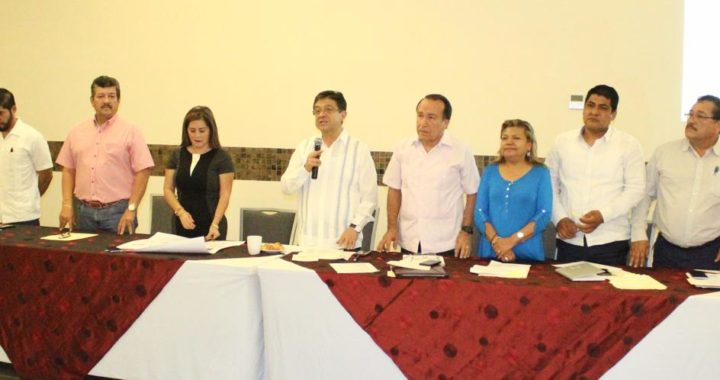 TRABAJAR COLECTIVAMENTE Y CON RESPETO A LA NORMATIVIDAD, PIDE SEG A SUPERVISORES