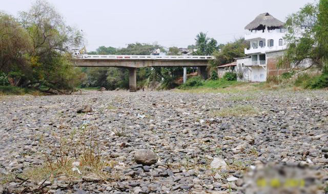 El estiaje seca los Ríos y agrava distribución de agua en Zihuatanejo