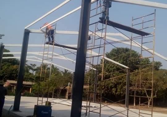 Gobierno de La Unión encabezado por Crescencio Reyes construye techumbre y explanada en primaria de Tamacuas