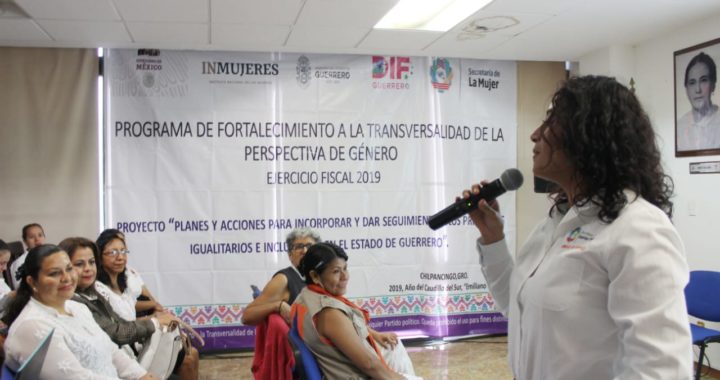 CAPACITA SEMUJER A FUNCIONARIOS  PÚBLICOS PARA PROMOVER ACCIONES DE IGUALDAD