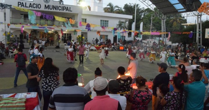 TODO UN ÉXITO EL 1ER FESTIVAL DE LA ENCHILADA EN PETATLÁN.