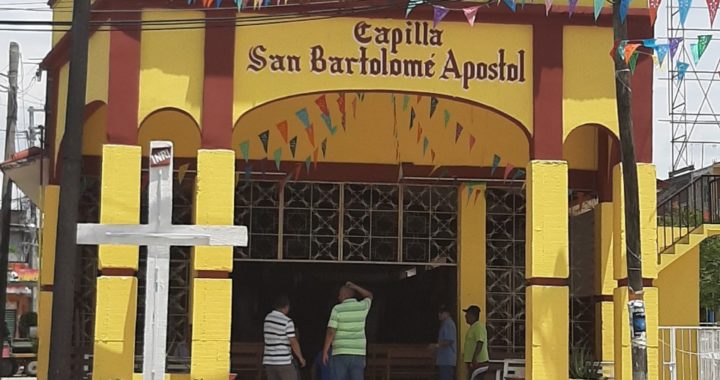 Convoca el presidente del comité de las fiestas de San Bartolo a campaña de limpieza de la capilla