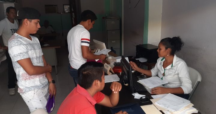 Ofertan más plazas laborales en Tecpan en la campaña un Día por el Empleo impulsada por la STyPS