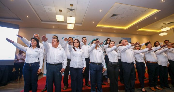 TOMA PROTESTA EL GOBERNADOR AL «GRUPO CHILPO» Y ATESTIGUA FIRMA DE HERMANAMIENTO CON «GRUPO ACA»