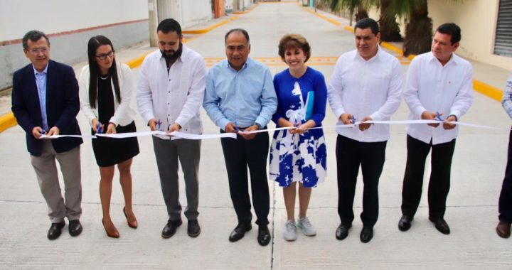 INICIA EL GOBERNADOR SU QUINTO AÑO DE GOBIERNO INAUGURANDO MÁS CALLES EN CHILPANCINGO