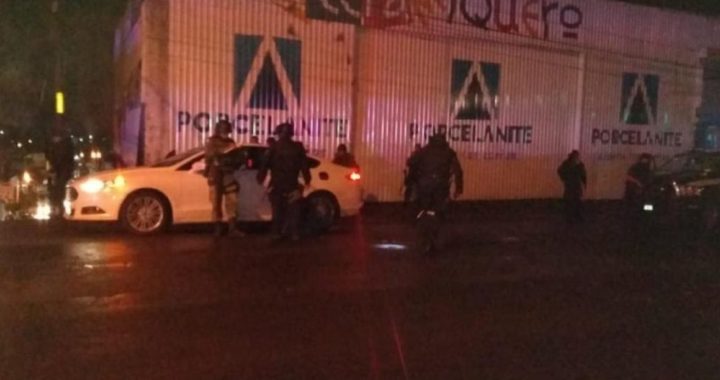 Detienen a 3 tras enfrentamiento entre policías y civiles en Uruapan 
