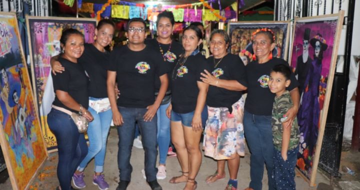 Celebran con éxito la a celebración del Día de Muertos en El Súchil con desfile y velada en el panteón