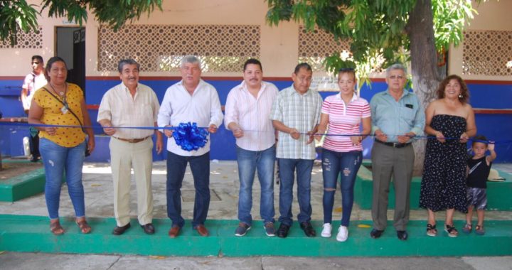 INAUGURA EL GOBIERNO MUNICIPAL DE PETATLÁN,  UNA TECHUMBRE  GESTIONADA POR EL PROGRAMA MIGRANTES 3X1.