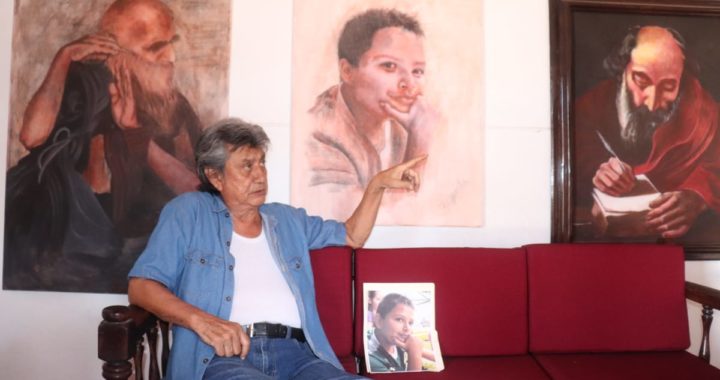 Cumple 50 años pintando el profesor sanjeronimense Hernaldo Cepeda Galeana 