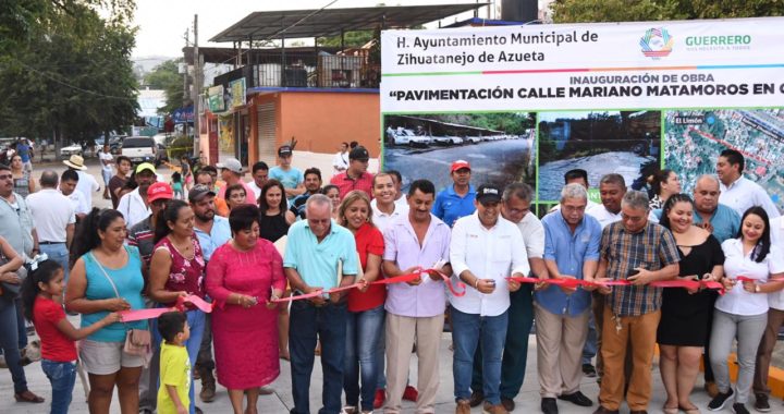 Estrenan en El Limón dos calles pavimentadas por gobierno de Jorge Sánchez Allec