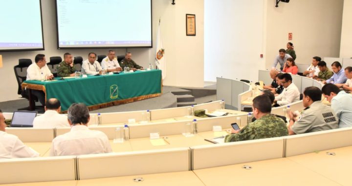 CONTINÚAN CON LLENO TOTAL LOS DESTINOS TURÍSTICOS DE GUERRERO