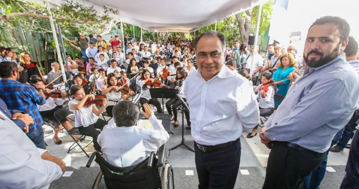 INAUGURA EL GOBERNADOR HÉCTOR ASTUDILLO ESCUELA DE MÚSICA PARA EL CORO COMUNITARIO DE CHILPANCINGO