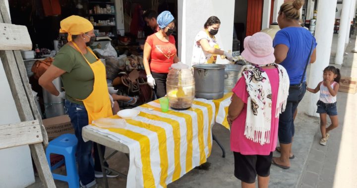 Desde las 6 de la mañana, comienza la rutina de comedores comunitarios en San Pedro y La Loma