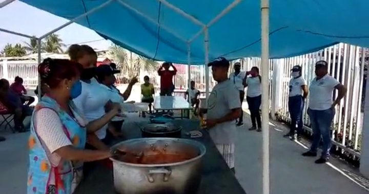 Instalan comedor comunitario en Bajos del Ejido con apoyo de los mismos lugareños 