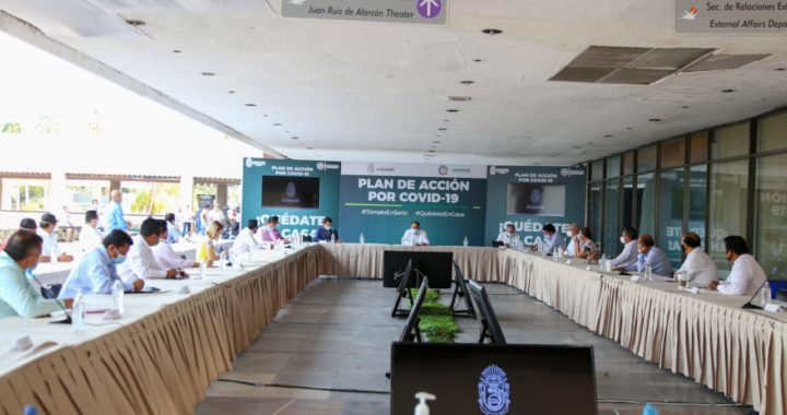 ENCABEZA EL GOBERNADOR REUNIÓN CON INTEGRANTES DE SU GABINETE