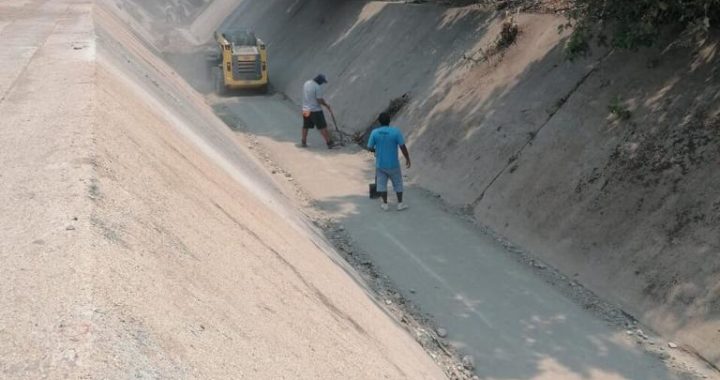 Canales limpios como nunca antes en Zihuatanejo, afirma gobierno municipal