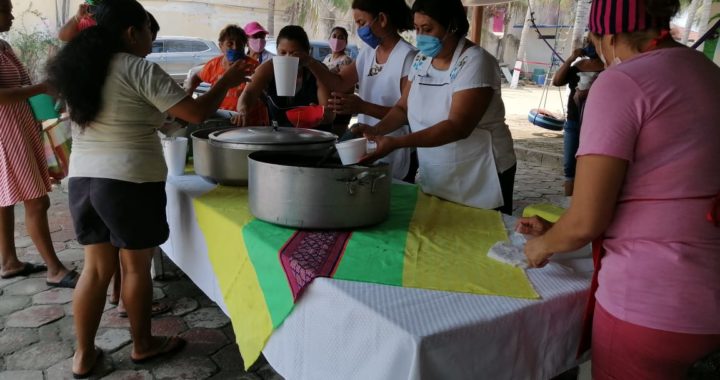 Se unen restauranteros de Pie de la Cuesta y ubican comedor comunitario 