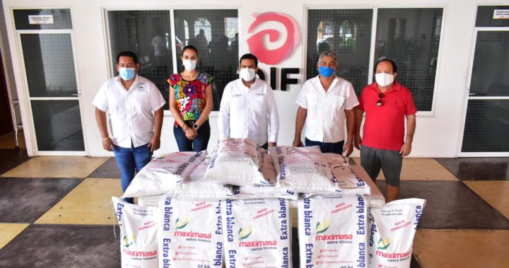 Gobierno municipal recibe apoyo del sector empresarial de la masa y la tortilla para entregar a familias.