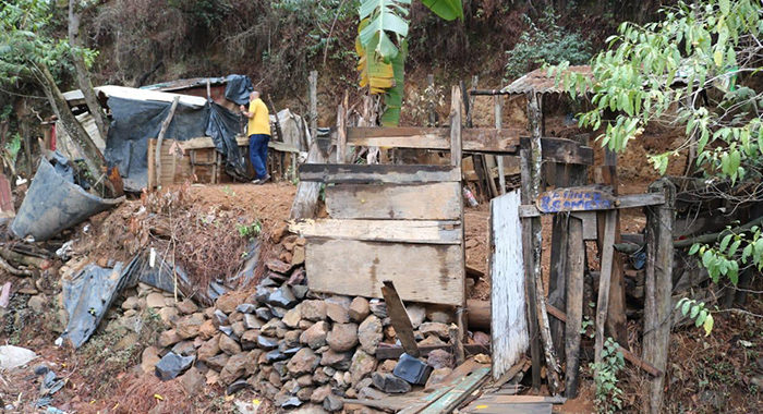 En peligro, 200 familias que viven en zonas con riesgo de deslave en Uruapan; autoridades piden evacuar