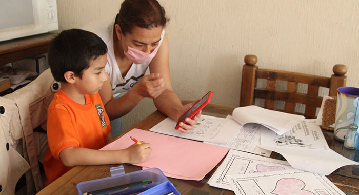 Alumnos iniciarán próximo ciclo escolar desde casa; siguiente semana darán a conocer el calendario