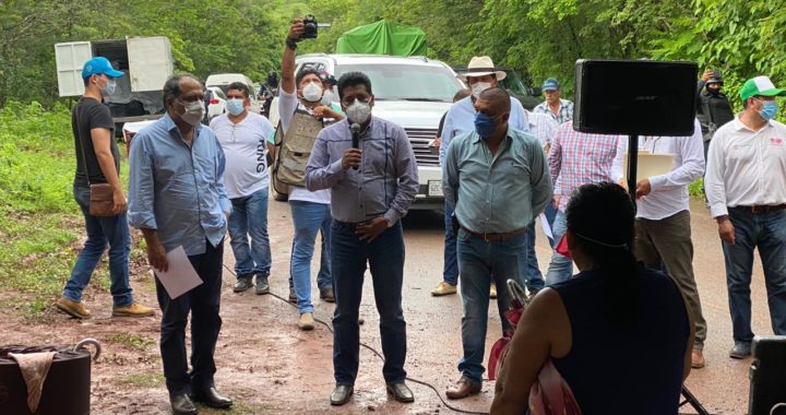 Alcalde Crescencio Reyes agradece compromiso del gobernador Hector  Astudillo para rehabilitar puente colapsado en La Union