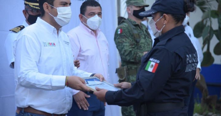 Gobierno municipal rinde homenaje a policías que fallecieron por Covid-19