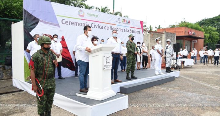 Fallecidos por Covid-19 reciben homenaje en Ayuntamiento