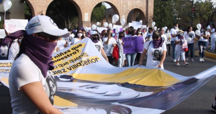 En silencio, marchan por Jessica González en Morelia; exigen justicia y un alto a la violencia