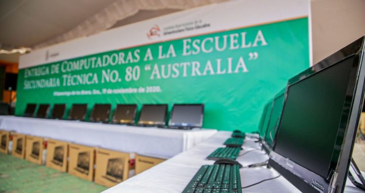 MÁS OBRAS Y ACCIONES EN MATERIA EDUCATIVA, CUMPLE ASTUDILLO Y EQUIPA CENTRO DE CÓMPUTO DE SECUNDARIA EN PETAQUILLAS