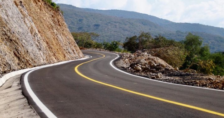 INAUGURA HÉCTOR ASTUDILLO LIBRAMIENTO DE 4.4 KM EN TEPECHICOTLÁN QUE UNIRÁ AL CIRCUITO AZUL