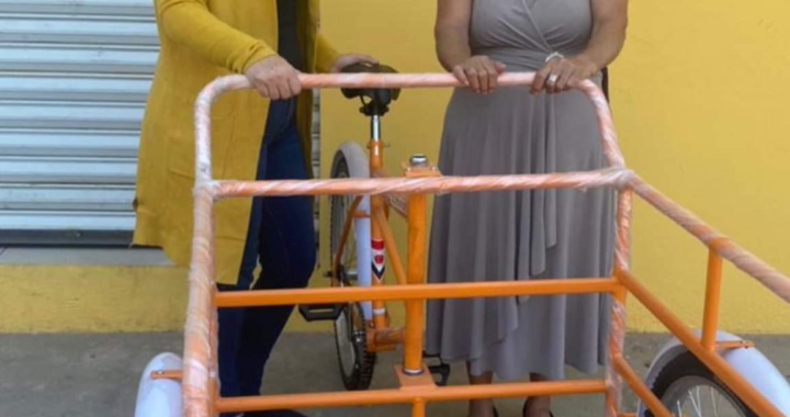 DIF La Unión continúa apoyando a comerciantes