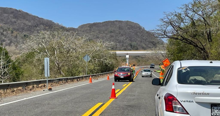 SCT tiene en el olvido tramo carretero Feliciano-La Unión