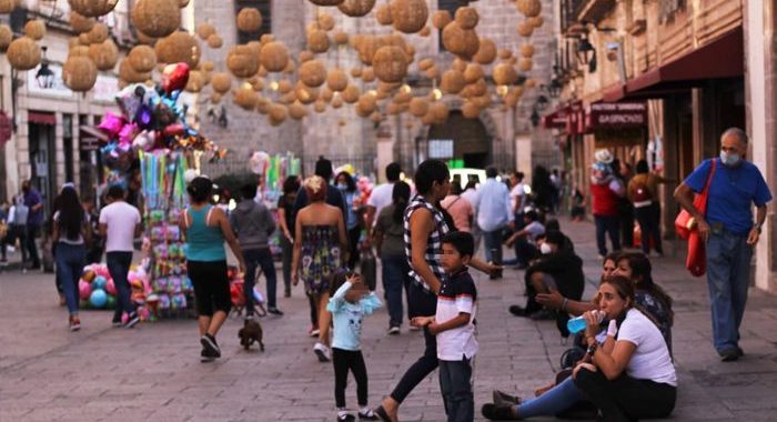 Desafían a la COVID-19: comienzan aglomeraciones por Semana Santa en Morelia