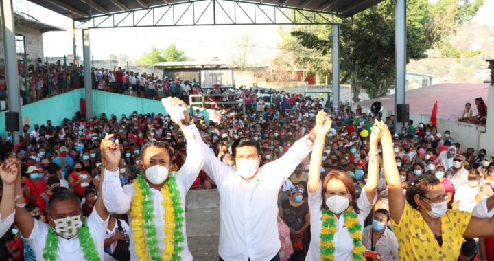 Genaro Vázquez Flores de la comisión ejecutiva del PT se suma al candidato de la alianza PRI-PRD Mario Moreno