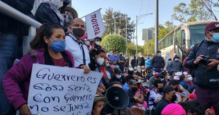 Se moviliza Félix Salgado a la sede del TEPJF